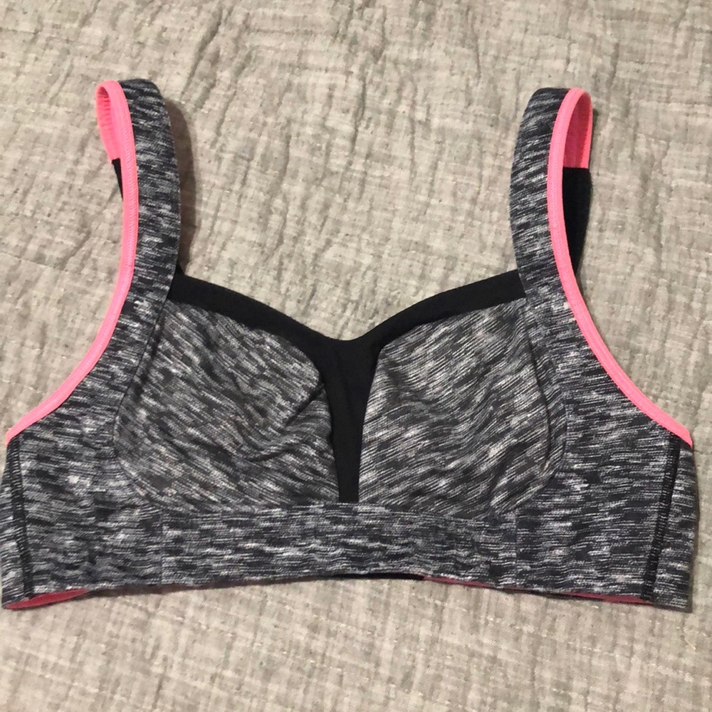 Lululemon Tata Tamer 34c